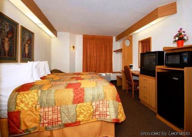 Inn At Клемсън Екстериор снимка