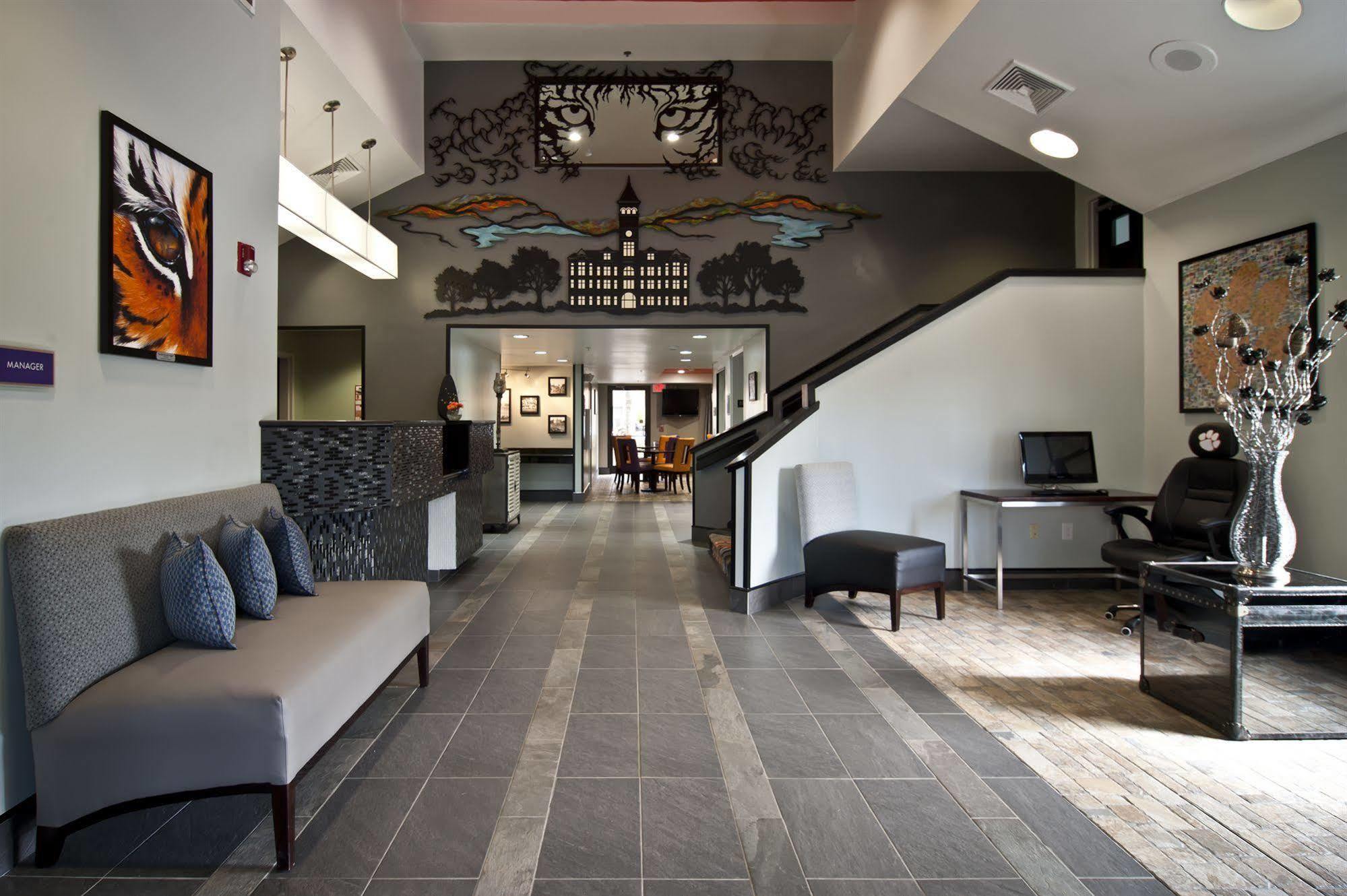 Inn At Клемсън Екстериор снимка